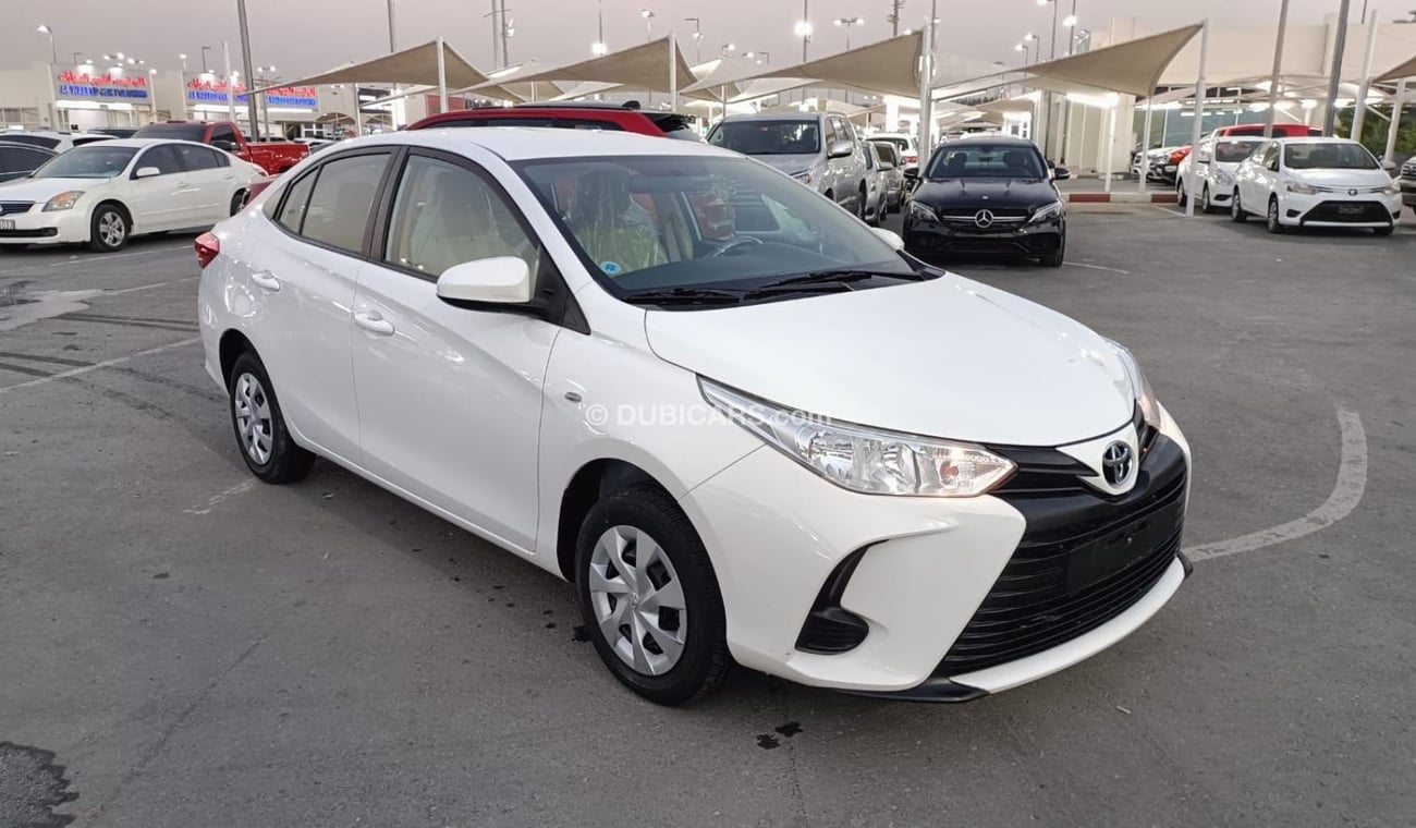 Toyota Yaris SE Toyota yares 2020 GCC  perfect condition original paint