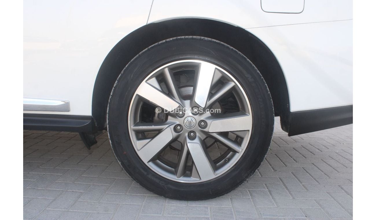 Nissan Pathfinder SV Nissan Pathfinder 2014 full option in excellent condition without accidents