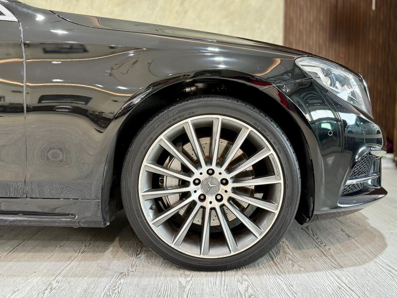 Mercedes-Benz S 500 Std 4.7L Mercedes S500 AMG II 2015 II Full Loaded