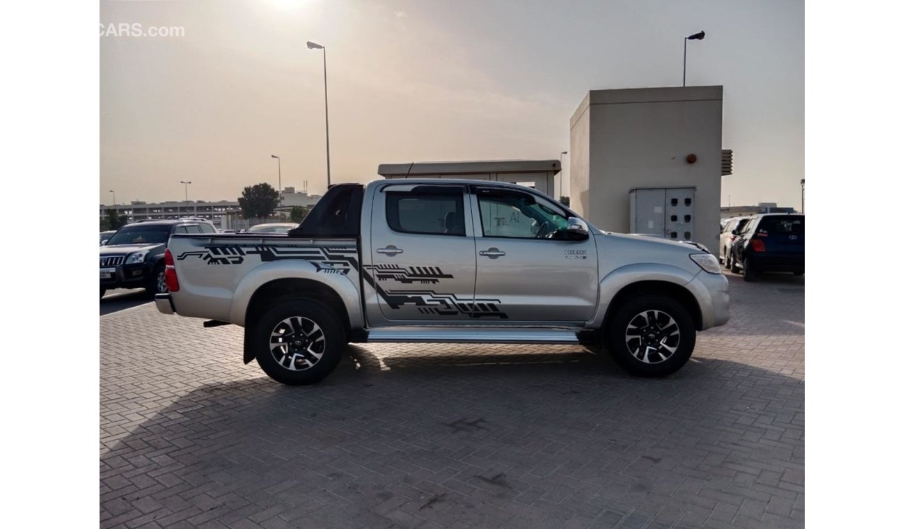 تويوتا هيلوكس TOYOTA HILUX PICK UP RIGHT HAND DRIVE (PM1249)