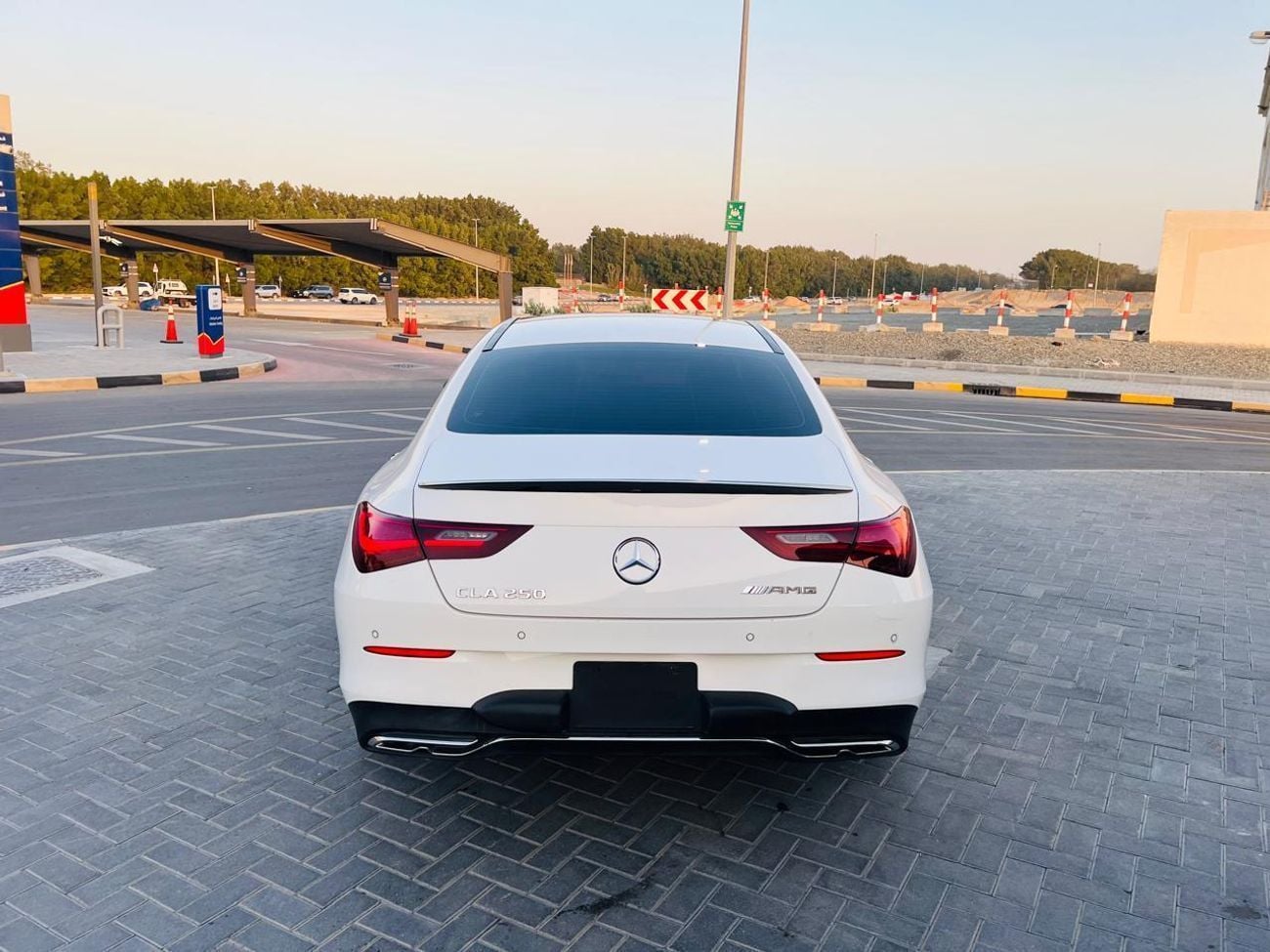 مرسيدس بنز CLA 250 PREMIUM PLUS Premium + 2.0L