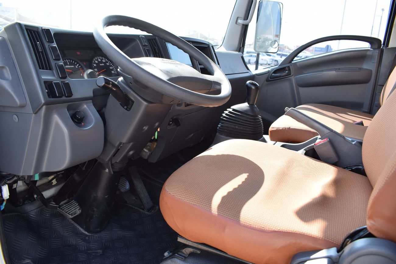 إيسوزو NPR Isuzu Npr Pick up with Box, model:2021. Excellent condition