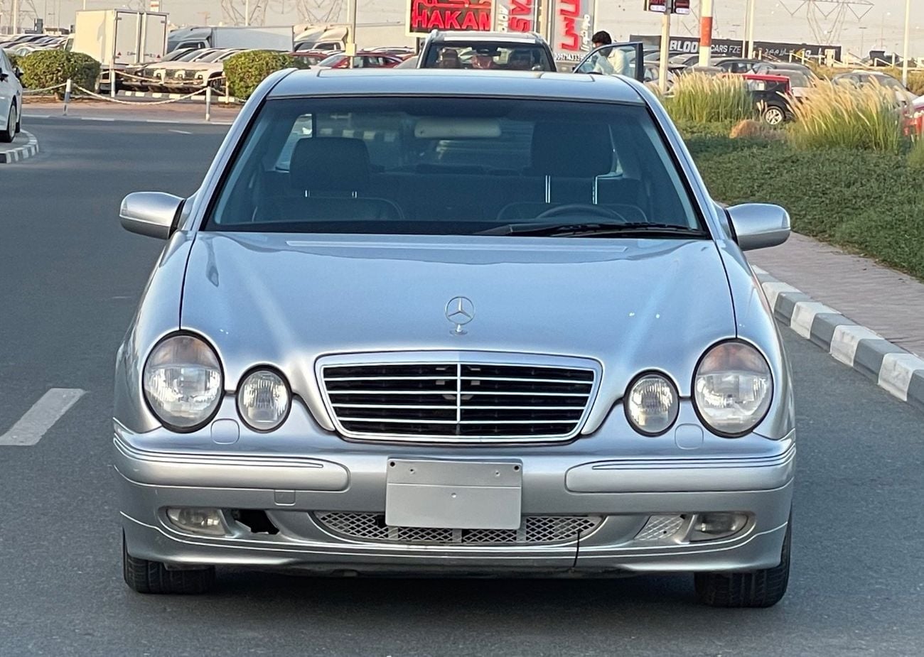 مرسيدس بنز E 320 STD STD