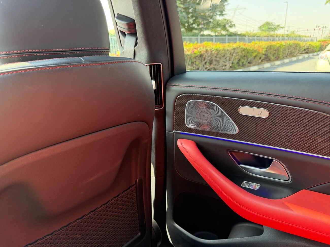 Mercedes-Benz GLE 63 S AMG The car is very clean. Full option trim. Brand new service history of the car is available. Well-mai