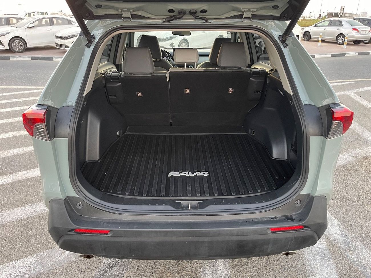 Toyota RAV4 2021 TOYOTA RAV4 XLE FULL OPTIONS IMPORTED FROM USA