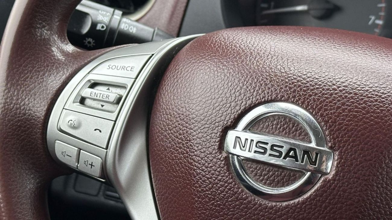 نيسان نافارا SE 4x4 A/T GCC Specs