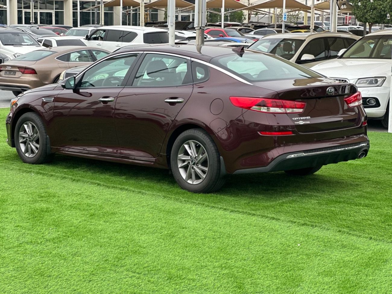 كيا أوبتيما GDI موديل 2020 السيارة حاله ممتازه من الداخل والخارج