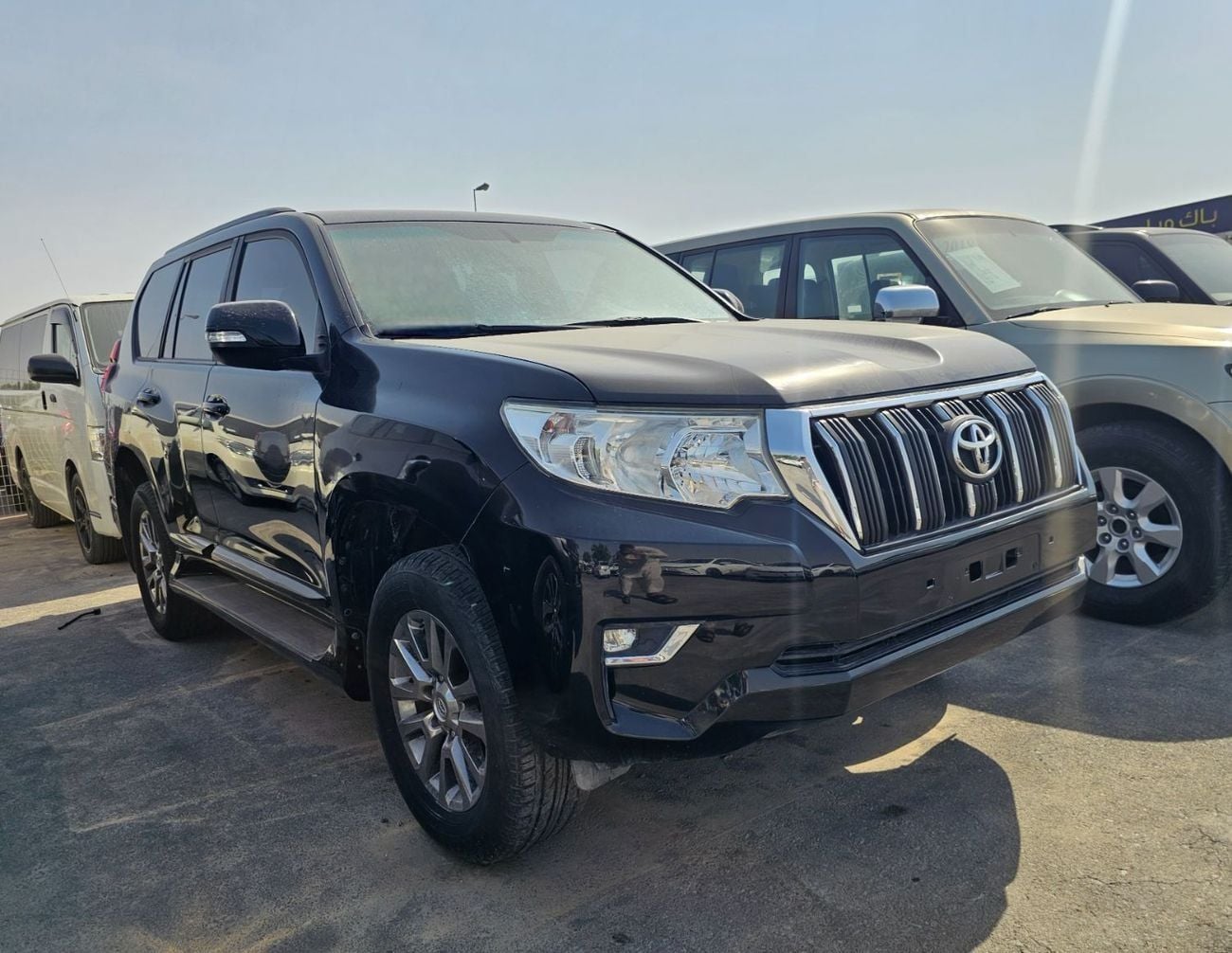 Toyota Prado VXR LHD 4.0L V6 1GR Petrol engine Automatic Gear 4WD 7 Seats 5 Doors