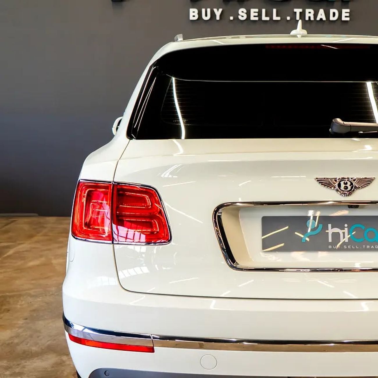 بنتلي بينتايجا 6,508 p.m • 0% Downpayment • • 1 Year Warranty