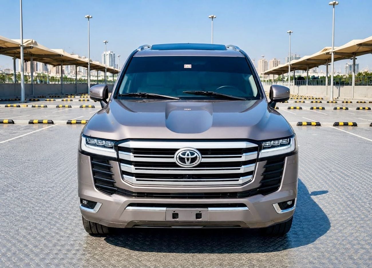 تويوتا لاند كروزر VXR