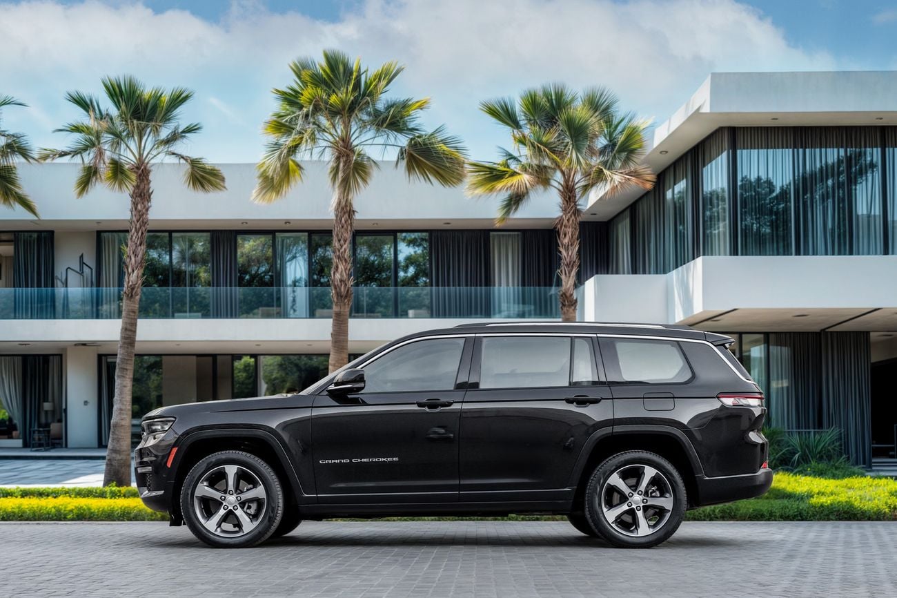 Jeep Grand Cherokee Limited Grand Cherokee Limited Plus | 2,546 P.M | 0% Downpayment | Perfect Condition!