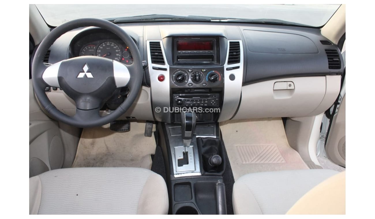 Mitsubishi Pajero Mitsubishi Pajero Sport 2012 in excellent condition without accidents