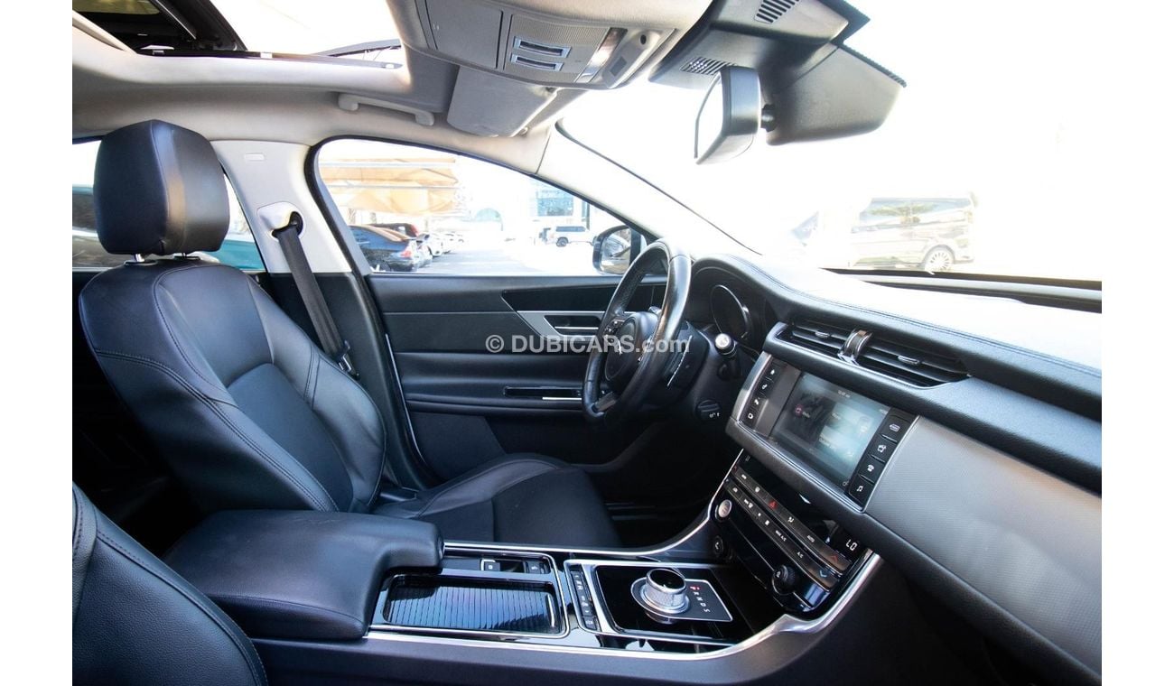 Jaguar XF X260