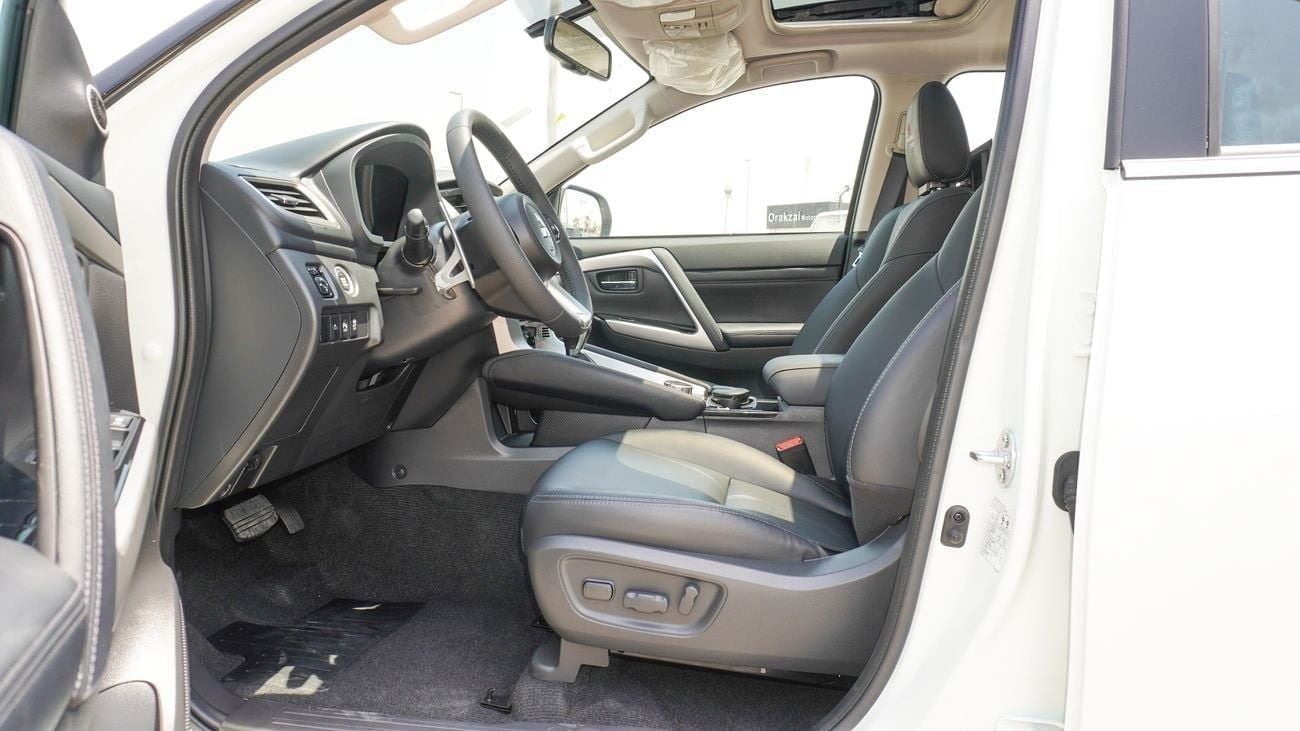 Mitsubishi Montero Sport Brand New Montero Sport 2025 Export 3.0L 4WD Petrol|White/Black|MONTEROSPORT-GLS-PREM-25|