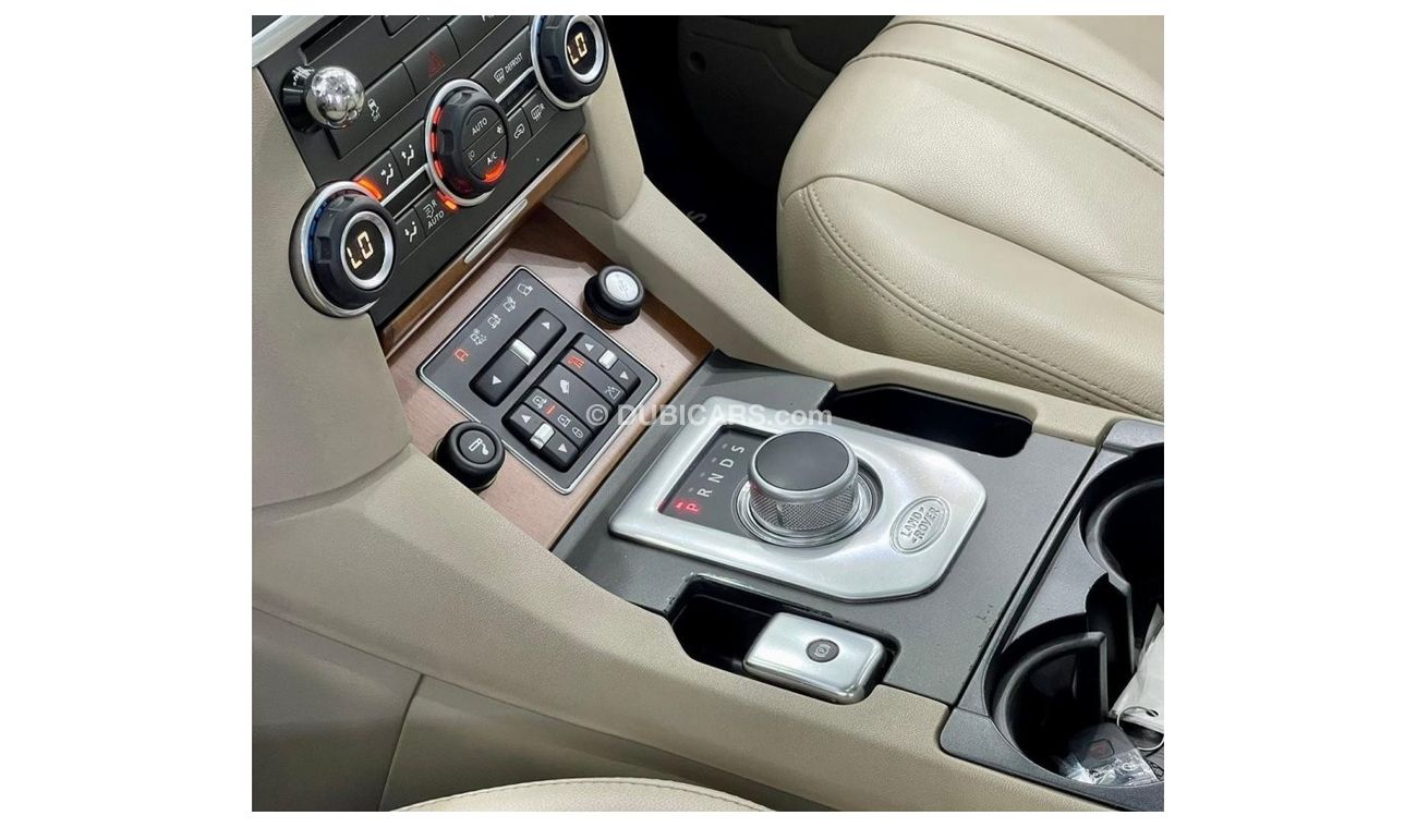 Land Rover Discovery 2015 Land Rover LR4 HSE, 7 Seats, Warranty, Recent Service, Fully Loaded, GCC