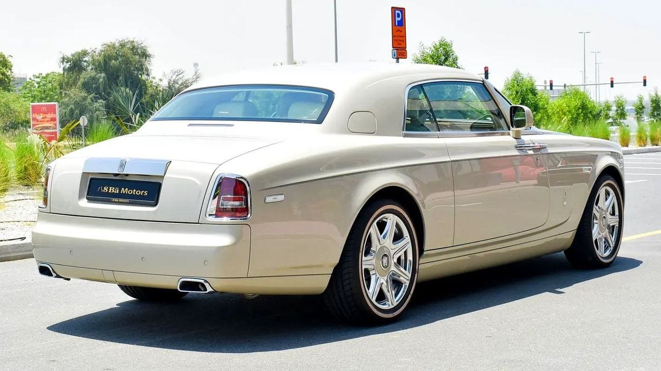 رولز رويس فانتوم Coupe - GCC - Brand - Fully Loaded - Hard to find!