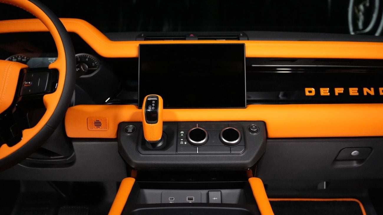 Land Rover Defender | 110 P400 | LUMMA CLR LD | V6 | FULLY LOADED