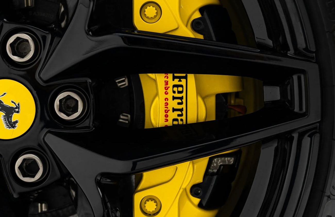 Ferrari 488 3.9L V8 Twin-Turbocharged Engine