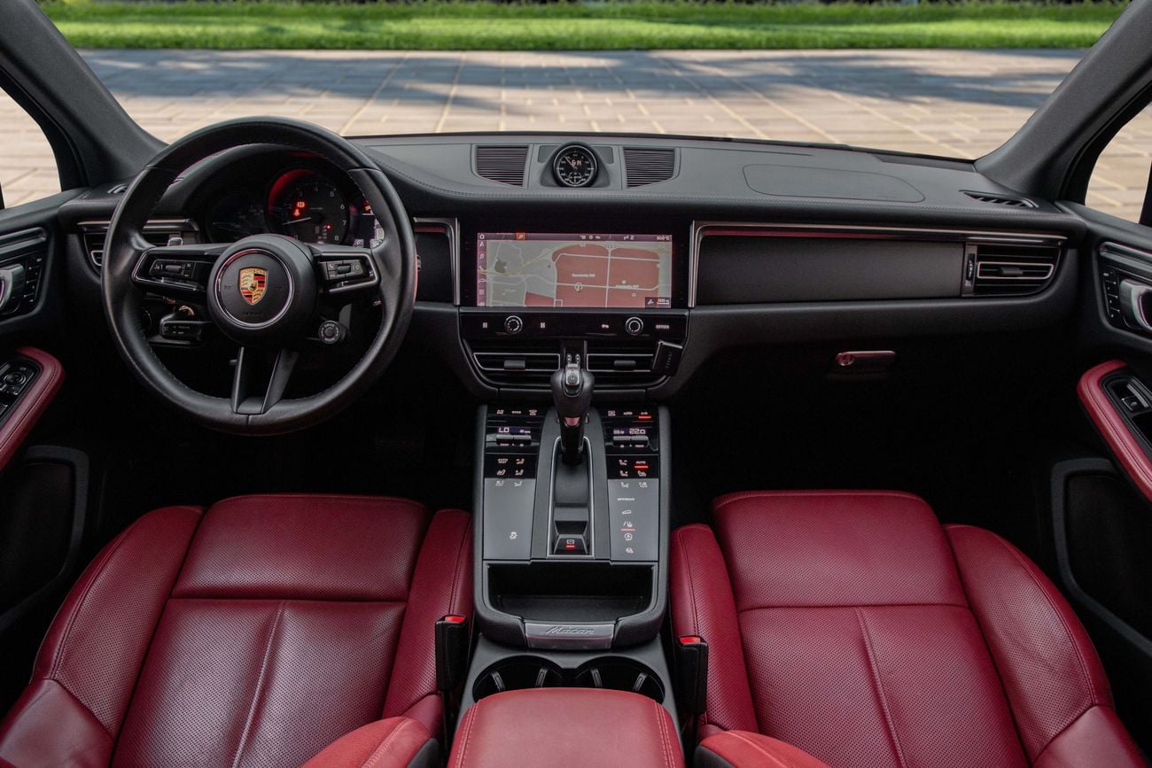Porsche Macan STANDARD | 4,505 P.M | 0% Downpayment | Excellent Condition!