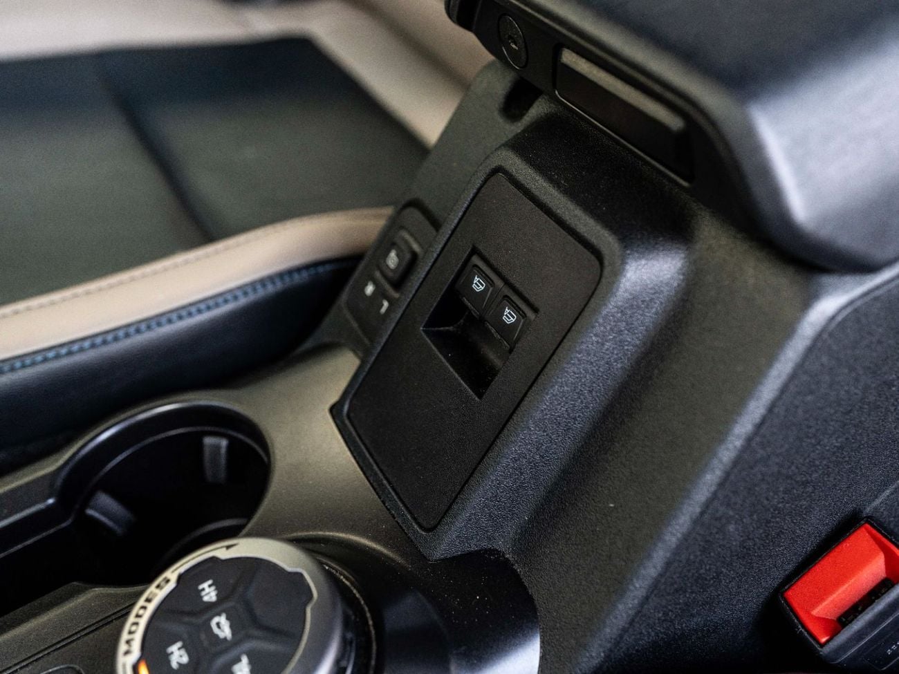 فورد برونكو Wildtrak 2.7L (4 Seater)