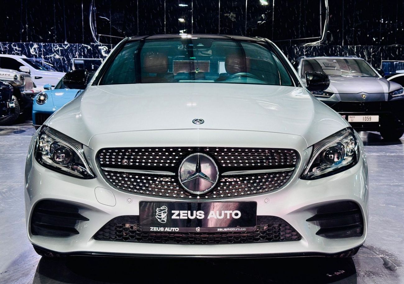 Mercedes Benz C300 STD AMG Pack 2.0L 2020 Mercedes-Benz C300e AMG Line with Full Gargash Service History