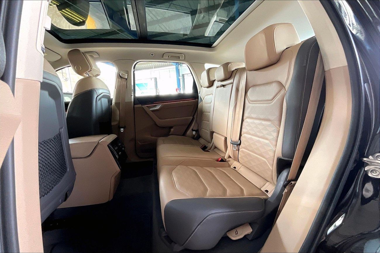 Volkswagen Touareg Highline | Guaranteed Warranty | 0 Down Payment