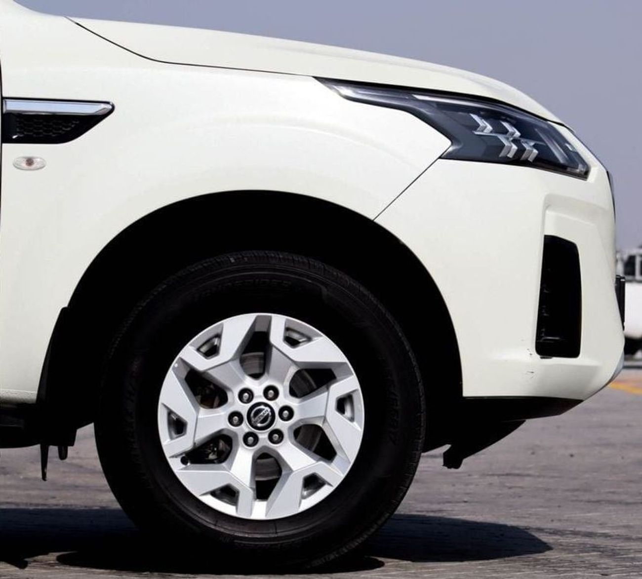 نيسان إكستيرا SE 2.5L 4WD Nissan x-terra 2.5L 2021, SE, 4WD, GCC accident-free in excellent condition, 1264 P.M