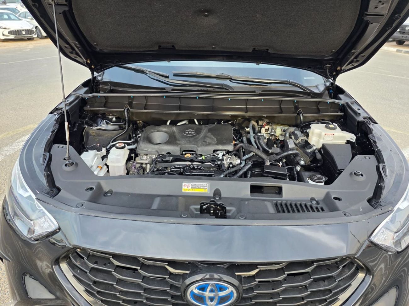 تويوتا هايلاندر 2.5L hybrid XLE (AWD)