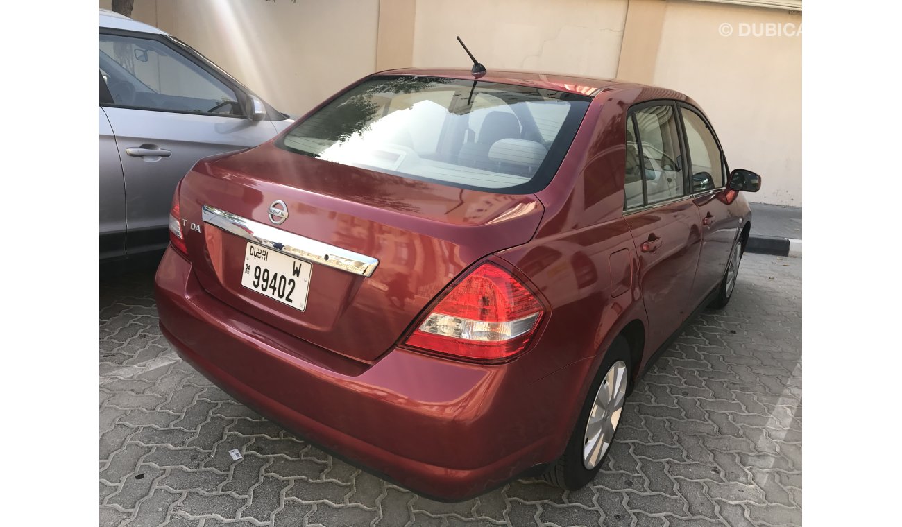 Nissan Tiida