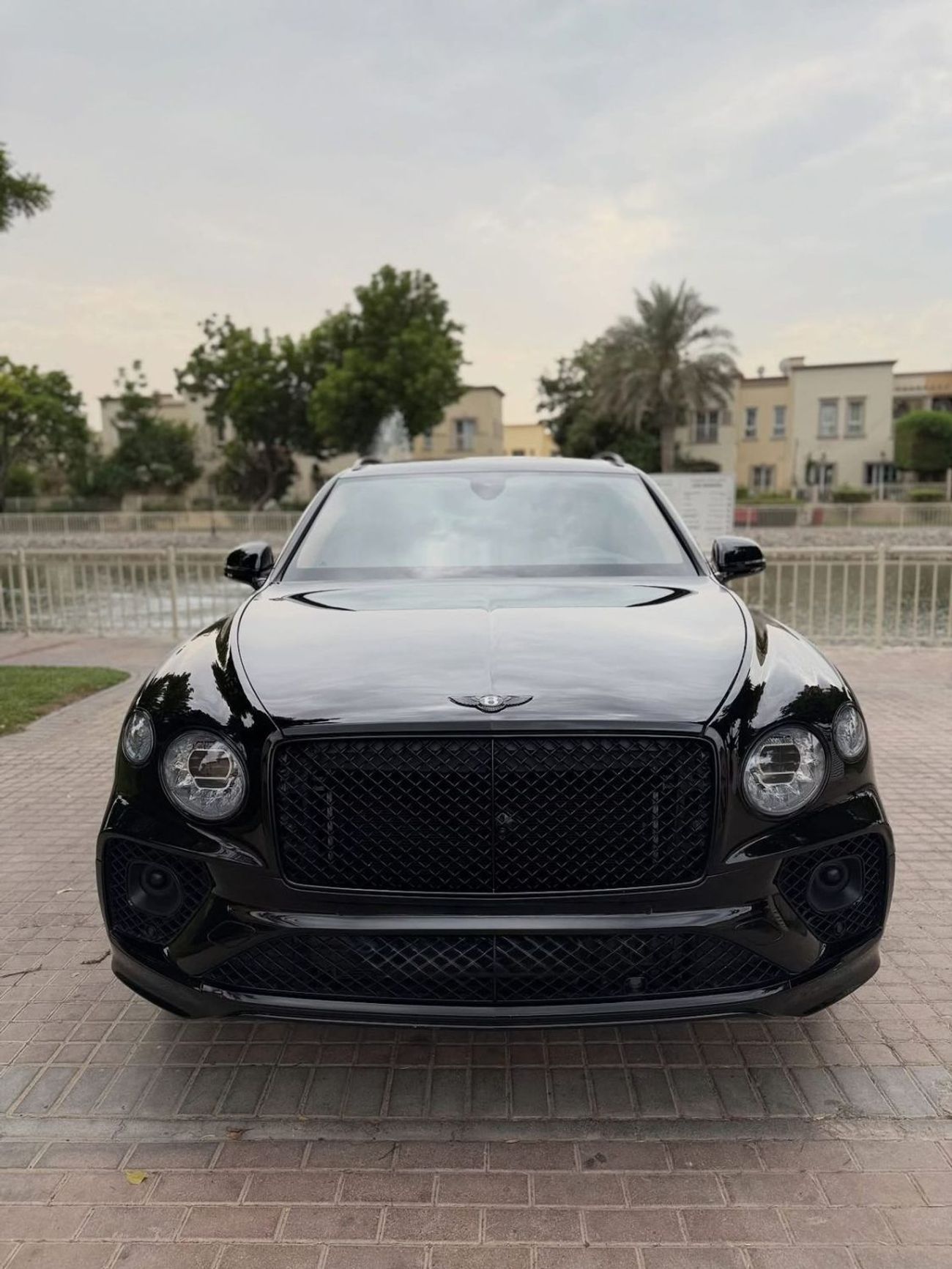 Bentley Bentayga Bentley Bentayga V8 Gcc specs from Habtoor Done