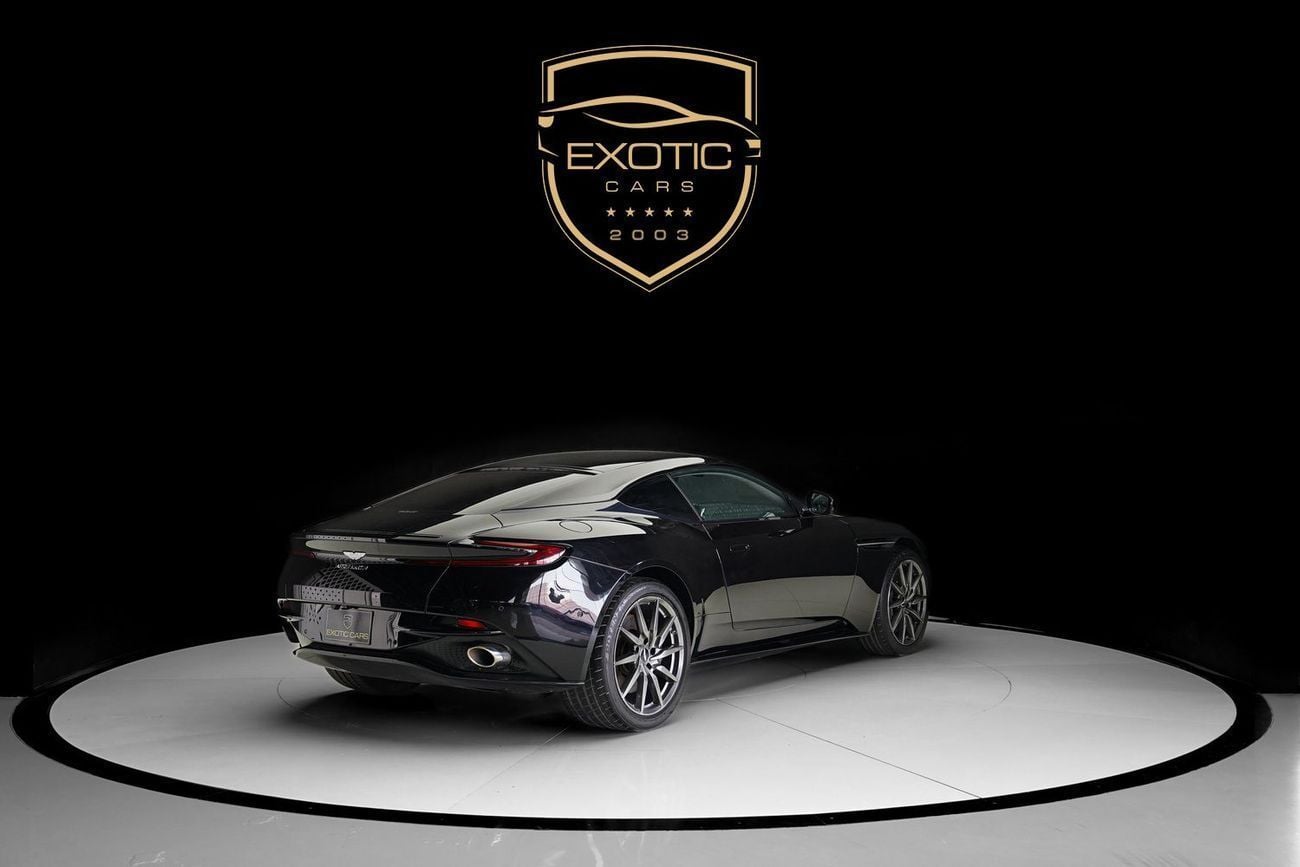 Aston Martin DB11 VOLANTE Std 4.0L