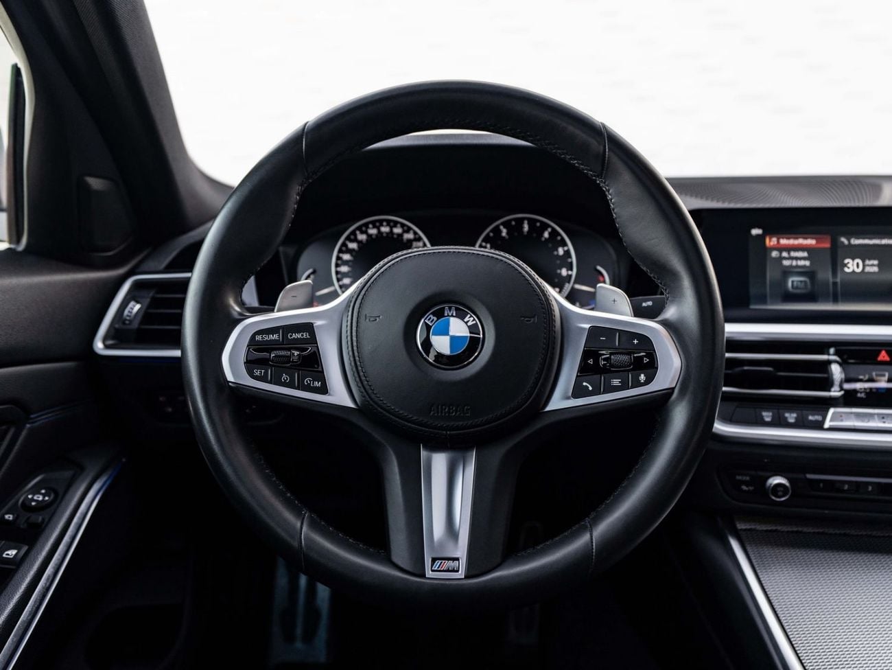 BMW 330i M SPORT