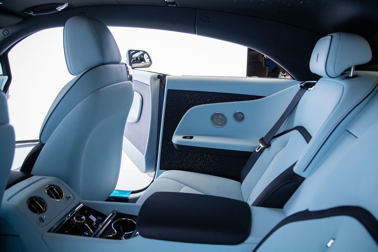 رولز رويس سبيكتر Rolls Royce Spectre