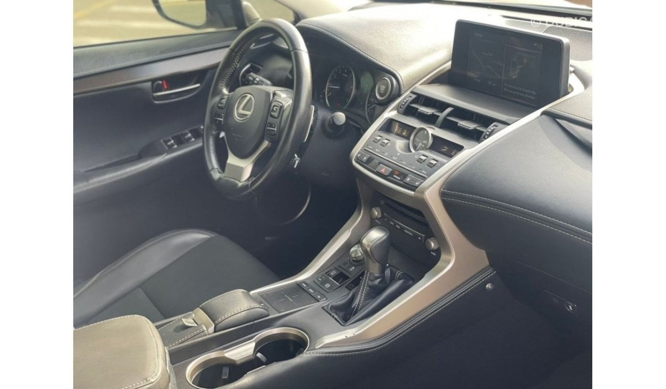 Lexus NX300 2018 Lexus Nx300 2.0L V4 Turbo - AWD 4x4 - Full Option -