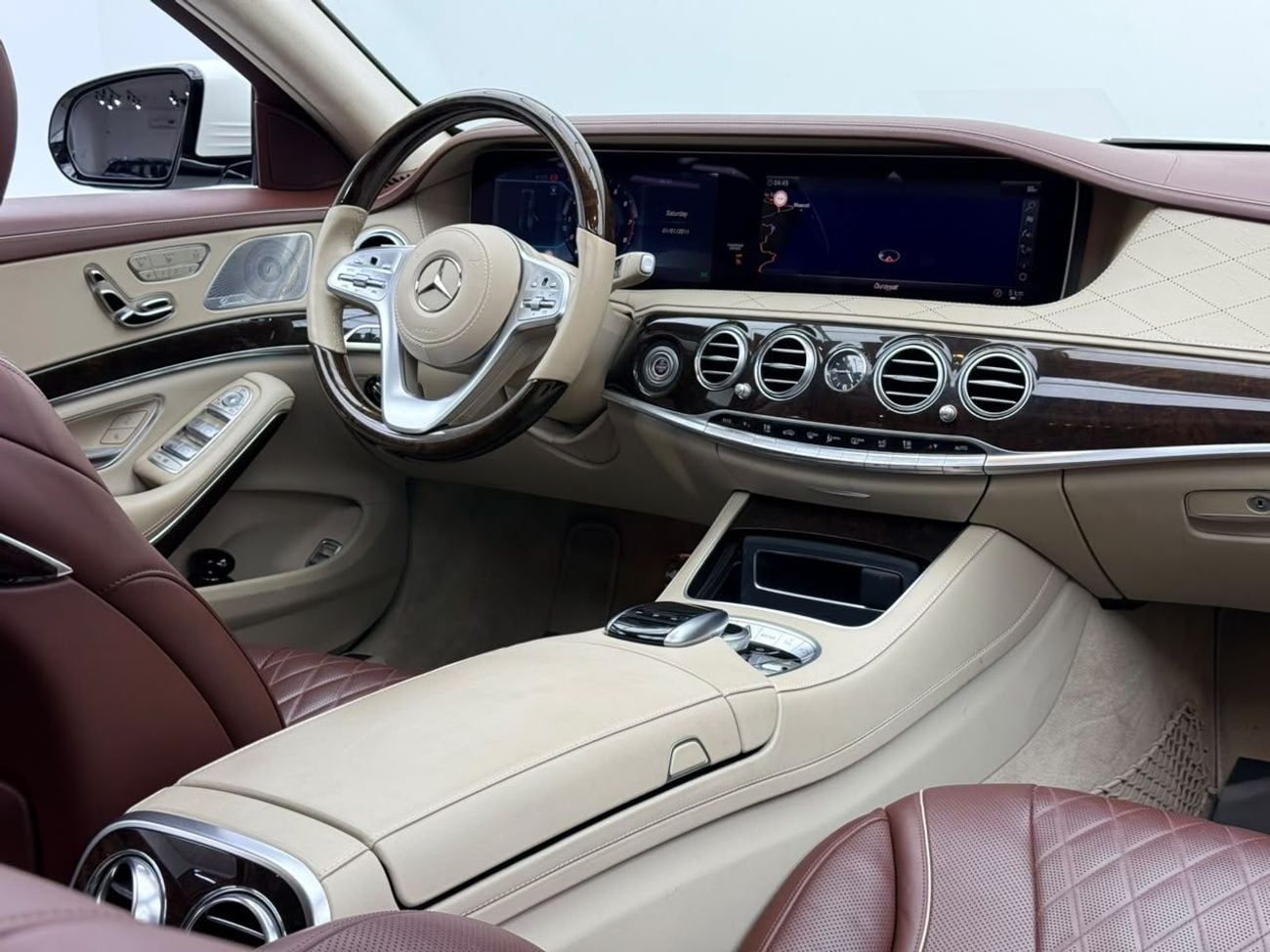 Mercedes Benz S560 L AMG 2019 Mercedes Benz S560 L 4MATIC, Warranty, Full Mercedes Service History, Fully Loaded, GCC
