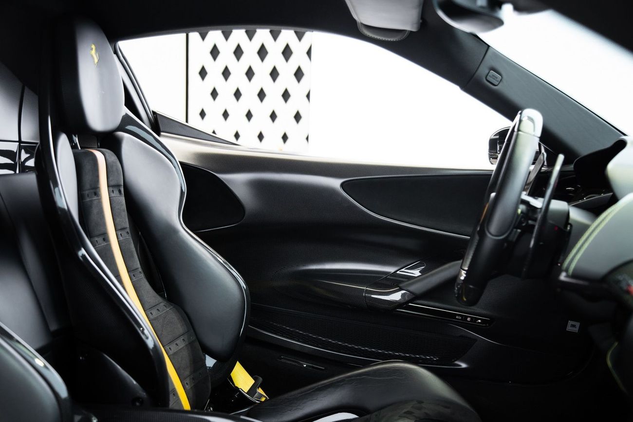 فيراري SF90 ستراديل Std