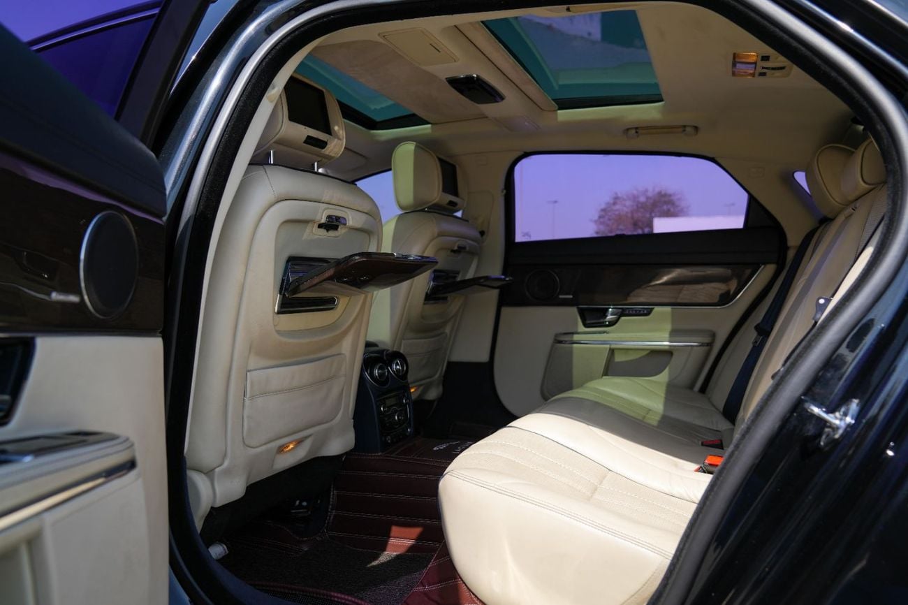 جاكوار XJ L 2011 PORTFOLIO!! 5.0 V8 HSE!! KOREAN SPECS