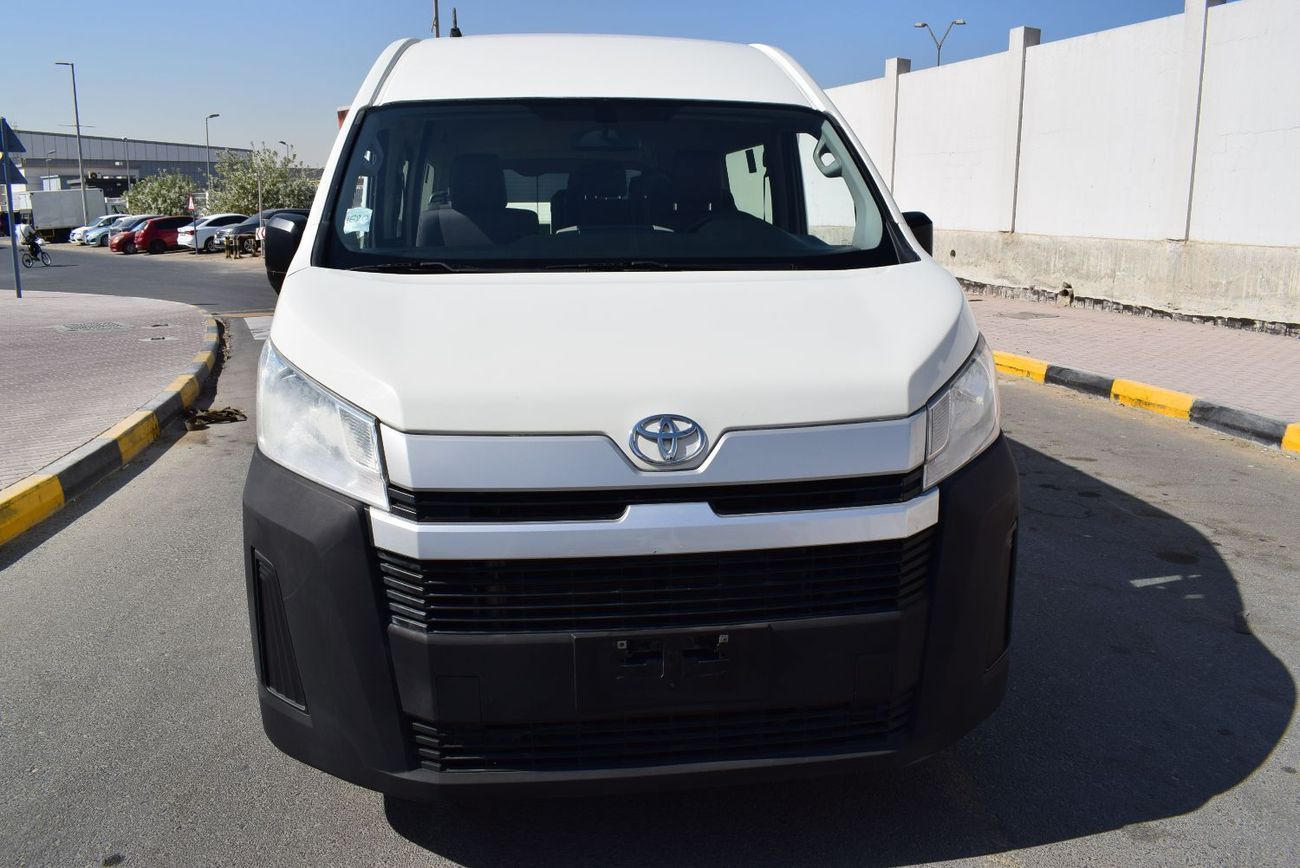 Toyota Hiace Toyota Hiace  Commuter GL High Roof 3.5L, Model:2021. Excellent condition