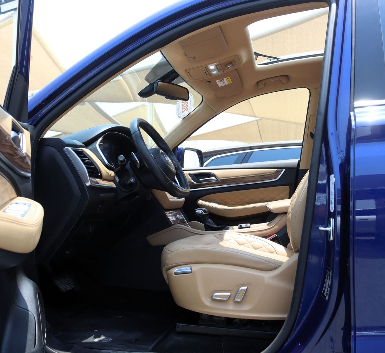 أم جي RX8 LUXURY
