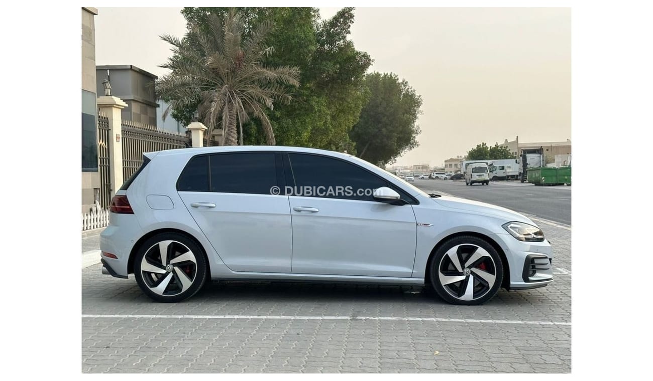 Volkswagen Golf GTI P2 فولكس واجن جولف جي تي اي موديل : 2018  ممشي : 196.000 السعر : 68.000 مواصفات خليجية بدون حواد