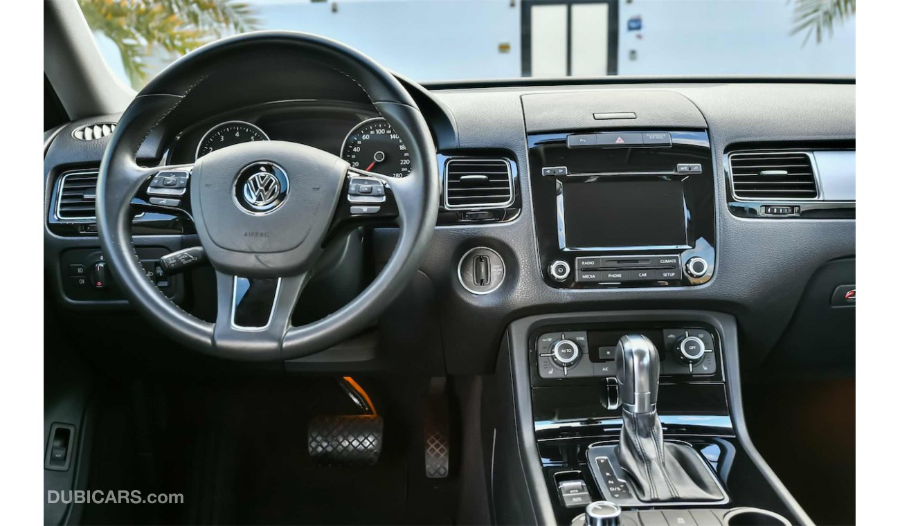 Volkswagen Touareg Full Service History! - Exceptional Condition! - AED 1,155 PM! - 0% DP