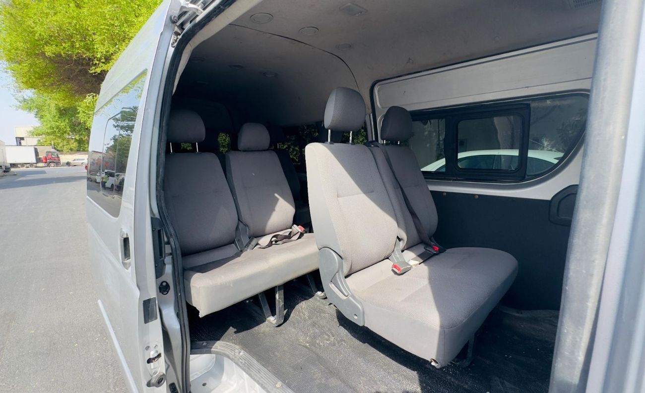 Toyota Hiace 14-SEATER | 3.0L DIESEL ENGINE | AT | RIGHT-HAND-DRIVE | 2WD
