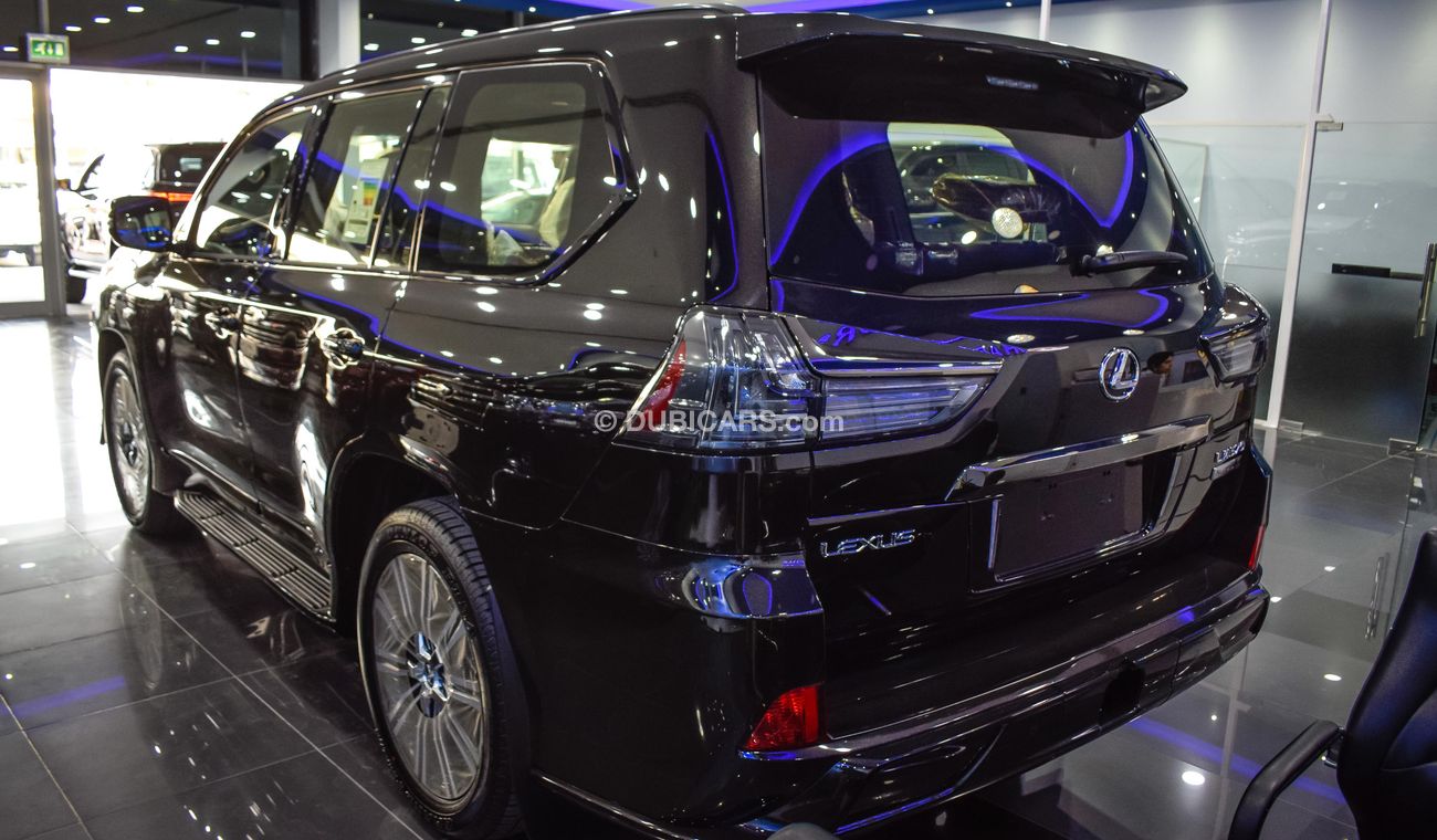 Lexus LX 570 Black Edition S