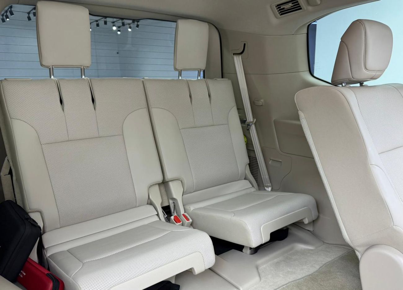 تويوتا لاند كروزر GXR 4.0L 2025 Toyota Land Cruiser GXR Top, Toyota Warranty + Service Pack, Low Km, 7 Seater, GCC