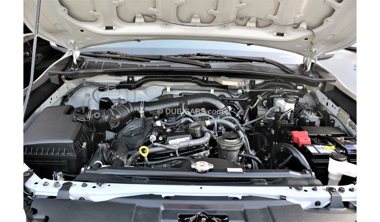 تويوتا هيلوكس GLX تويوتا هايلكس 2017 خليجي فورويل جير عادي