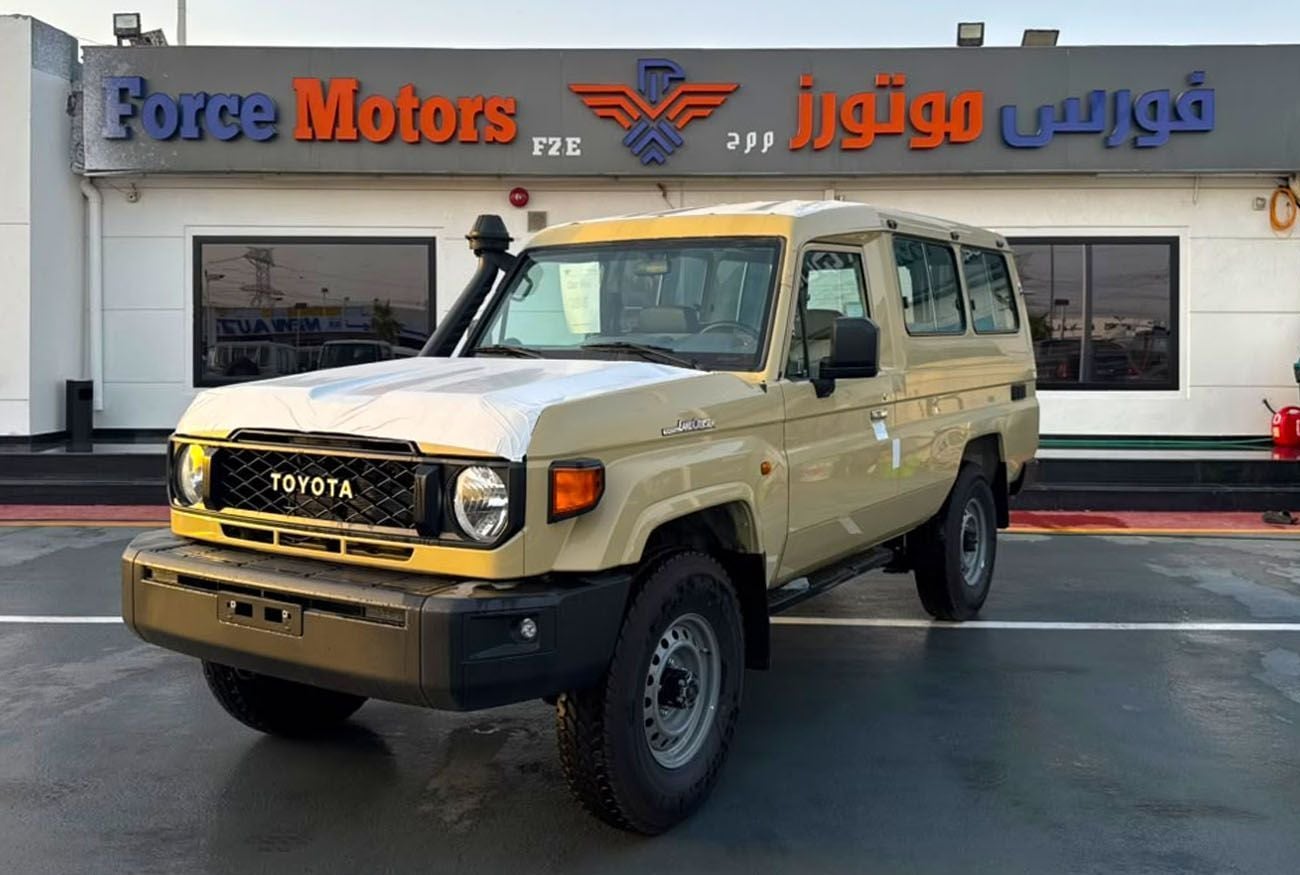 تويوتا لاند كروزر 70 LC 78 HARDTOP 4.OL AT تويوتا لاند كروزر LC78 هاردتوب 2026 بمحرك بنزين 4.0 لتر وناقل حركة أوتوماتيكي