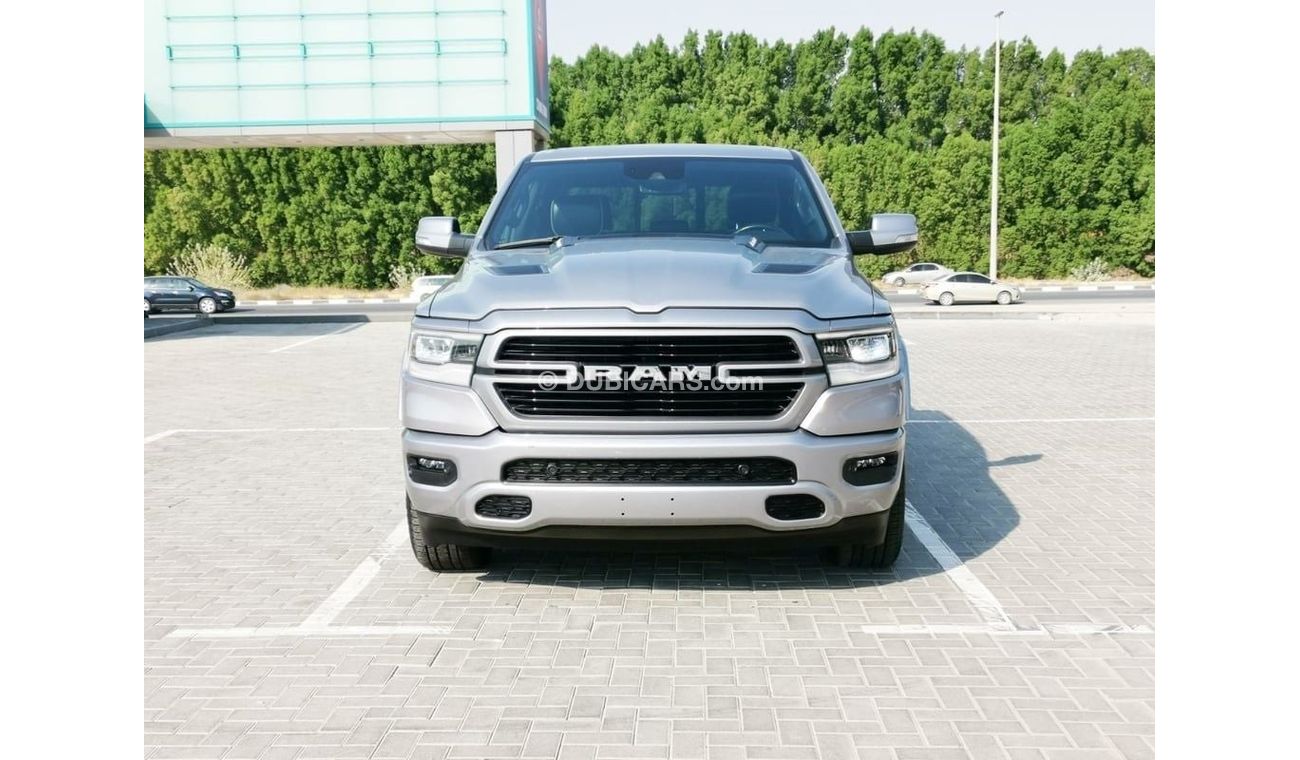 RAM 1500 Dodge RAM Laramie - 2022 - Silver