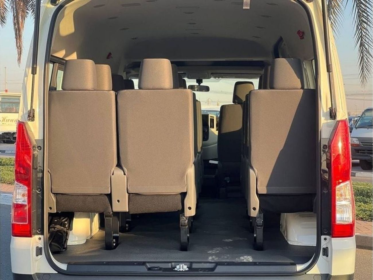 Toyota Hiace GL 3.5L PTR A/T // 2026 // WITH DVD & CAMERA BACK , AUTOMATIC SIDE DOOR  // SPECIAL OFFER // BY FORM