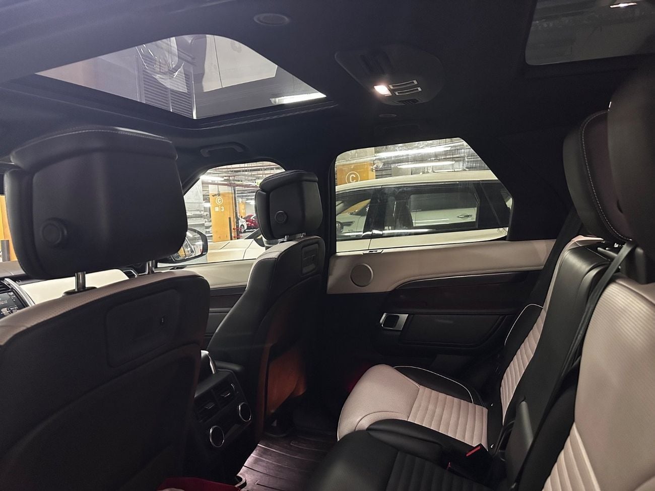 Land Rover Discovery Metropolitan Edition P360 3.0L