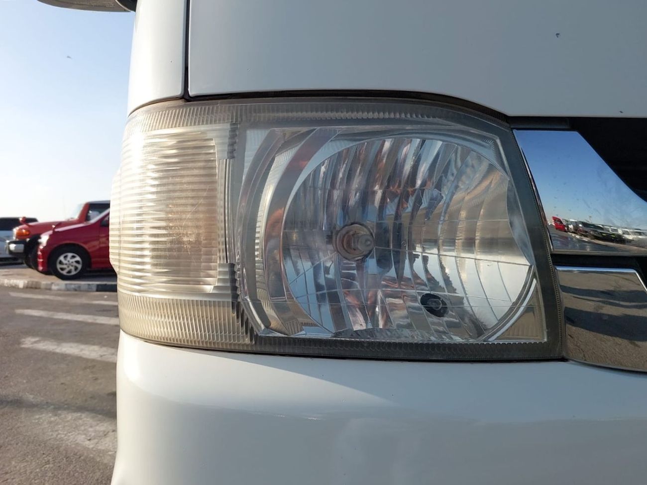 Toyota Hiace TOYOTA HIACE VAN RHD 2007 MODEL 2.0 L PETROL AUTOMATIC(PM71193)